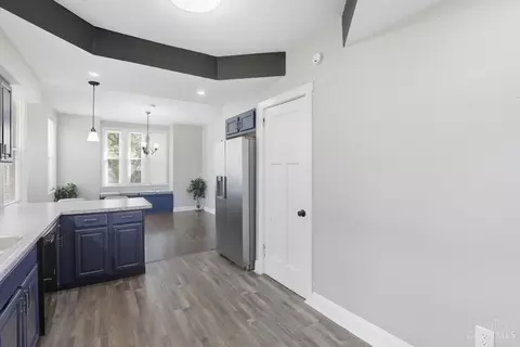 Entry Way - 2711 Baker Ave, Cincinnati, OH 45211 photo 3 of 4