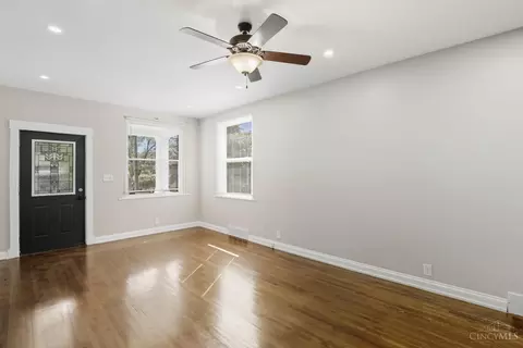Living - 2711 Baker Ave, Cincinnati, OH 45211 photo 1 of 4