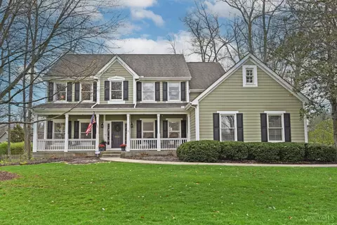 9642 Old Village Dr, Loveland, OH 45140