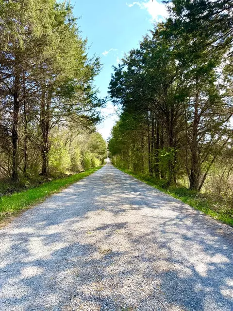 1600 Magee Jones Rd, Peebles, OH 45660