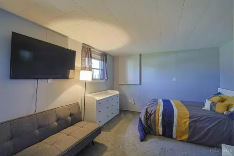 Bedroom - 5860 Timely Ter, Cincinnati, OH 45233 photo 8 of 9