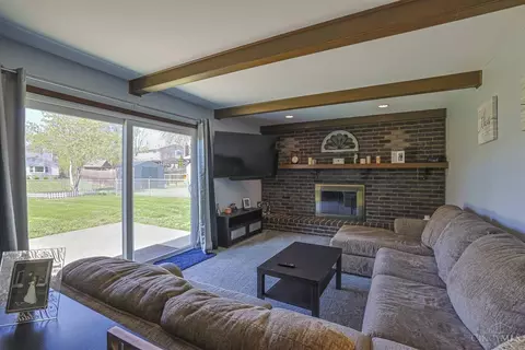 Living - 5860 Timely Ter, Cincinnati, OH 45233 photo 4 of 7
