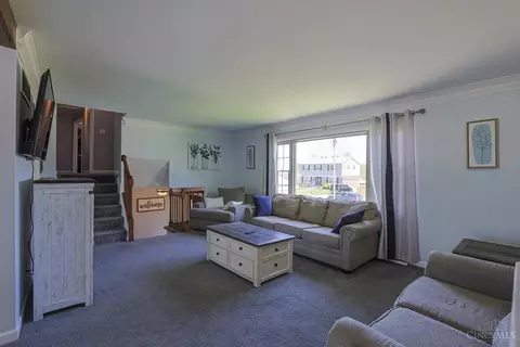 Living - 5860 Timely Ter, Cincinnati, OH 45233 photo 2 of 7