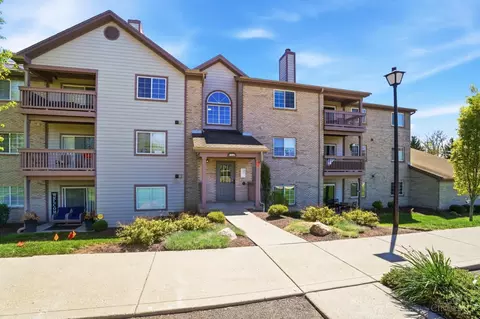 8171 Autumn Woods Ln, West Chester, OH 45069