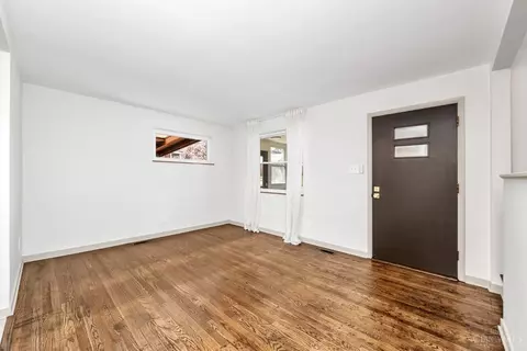 Living - 1710 Krylon Dr, Reading, OH 45215 photo 4 of 6