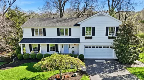 151 Ritchie Ave, Wyoming, OH 45215