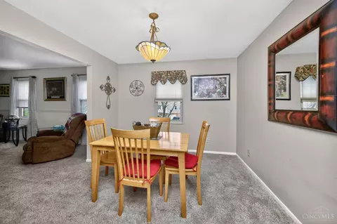 Dining - 8839 Pollard Pl, Maineville, OH 45039 photo 1 of 3