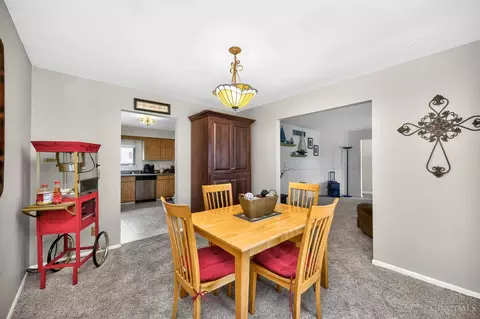 Dining - 8839 Pollard Pl, Maineville, OH 45039 photo 3 of 3