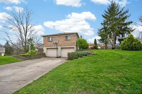 Exterior - 8839 Pollard Pl, Maineville, OH 45039 photo 5 of 11