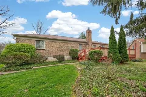 Exterior - 8839 Pollard Pl, Maineville, OH 45039 photo 2 of 11