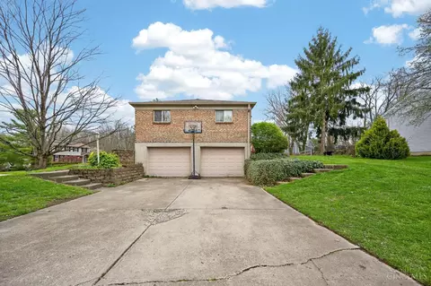 Exterior - 8839 Pollard Pl, Maineville, OH 45039 photo 4 of 11
