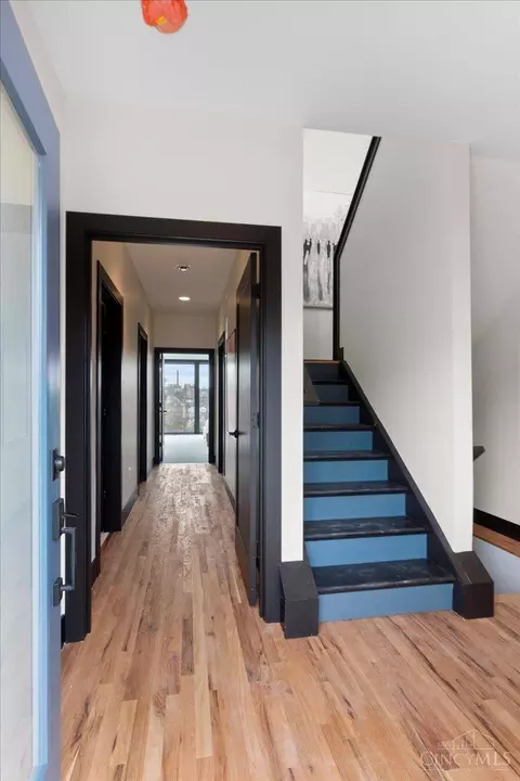 Entry Way - 3533 Eden Ave, Cincinnati, OH 45229 photo 2 of 2