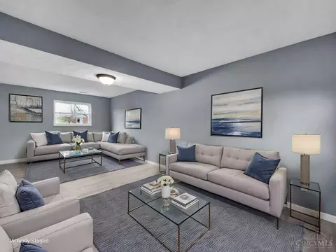 Living - 1034 Kemper Rd, Forest Park, OH 45240 photo 6 of 9