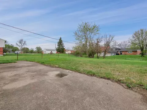 Exterior - 1034 Kemper Rd, Forest Park, OH 45240 photo 7 of 9