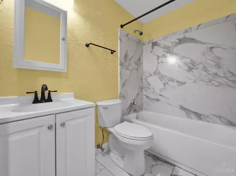 Bath - 1034 Kemper Rd, Forest Park, OH 45240 photo 1 of 2