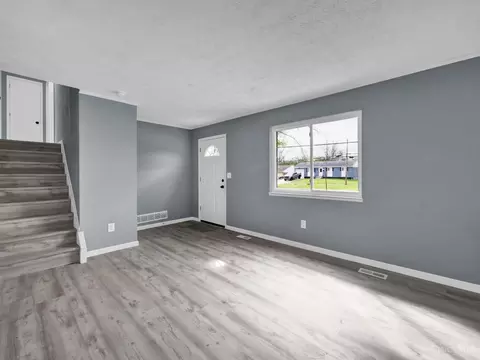 Living - 1034 Kemper Rd, Forest Park, OH 45240 photo 3 of 9