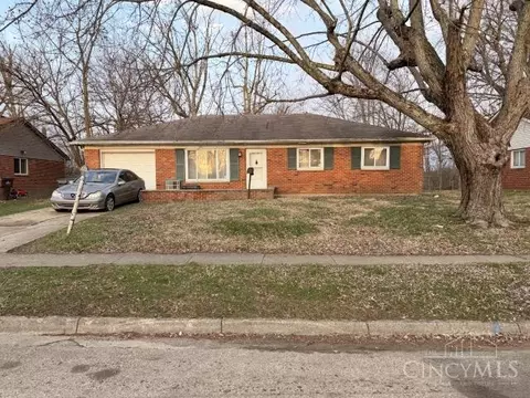 325 Stubbs Dr, Trotwood, OH 45426