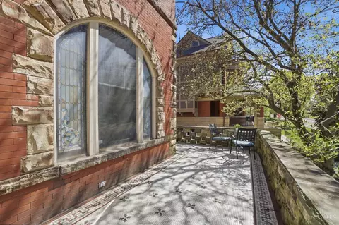 Exterior - 2944 Fairfield Ave, Cincinnati, OH 45206 photo 5 of 15