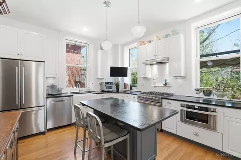 Kitchen - 2944 Fairfield Ave, Cincinnati, OH 45206 photo 1 of 3