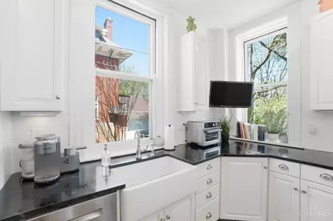 Kitchen - 2944 Fairfield Ave, Cincinnati, OH 45206 photo 2 of 3