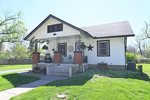 134 Oak St, Loveland, OH 45140
