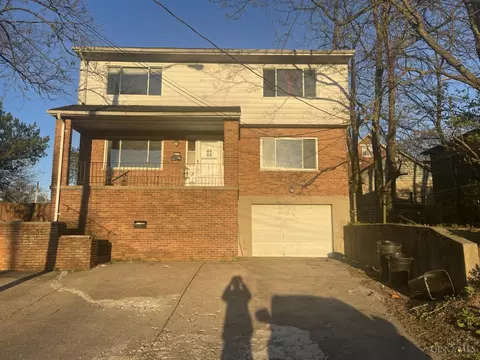 4112 West Ct, Cheviot, OH 45211