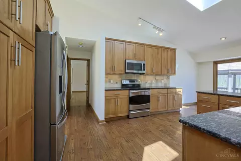 Kitchen - 9306 Bluewing Ter, Blue Ash, OH 45236 photo 3 of 6