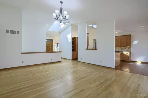 Living - 9306 Bluewing Ter, Blue Ash, OH 45236 photo 4 of 9