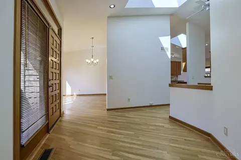 Entry Way - 9306 Bluewing Ter, Blue Ash, OH 45236 photo 1 of 2