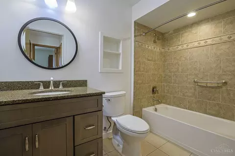 Bath - 9306 Bluewing Ter, Blue Ash, OH 45236 photo 4 of 6