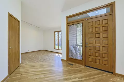 Entry Way - 9306 Bluewing Ter, Blue Ash, OH 45236 photo 2 of 2