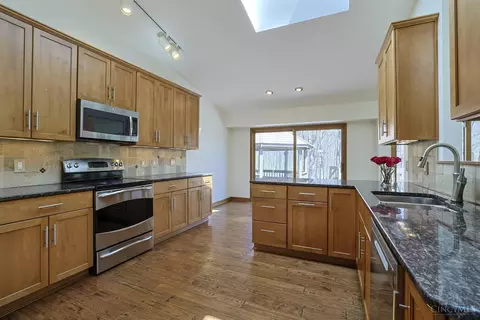 Kitchen - 9306 Bluewing Ter, Blue Ash, OH 45236 photo 2 of 6