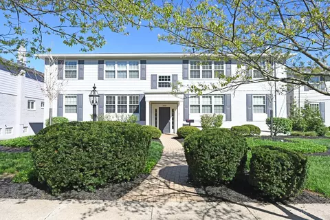 3666 Willowlea Ct, Cincinnati, OH 45208