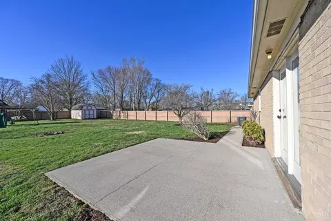Exterior - 747 Jarole Dr, Cincinnati, OH 45245 photo 4 of 10