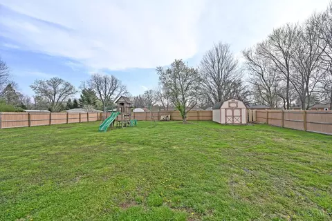 Exterior - 747 Jarole Dr, Cincinnati, OH 45245 photo 7 of 10