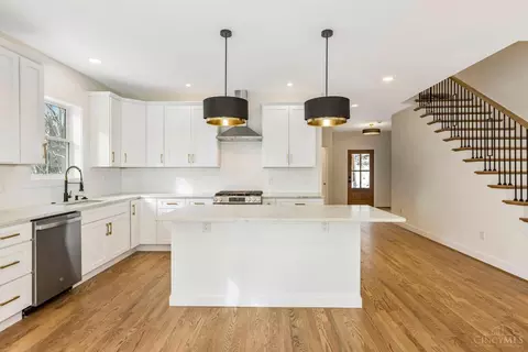 Kitchen - 6845 E Fork Rd, Cincinnati, OH 45227 photo 4 of 5