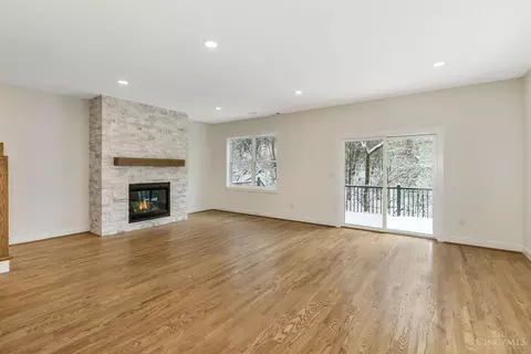 Living - 6845 E Fork Rd, Cincinnati, OH 45227 photo 6 of 10