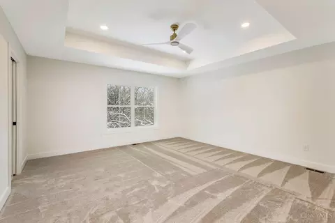 Bedroom - 6845 E Fork Rd, Cincinnati, OH 45227 photo 2 of 10