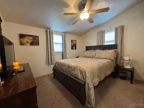 Bedroom - 196 Orchard Cir, Blanchester, OH 45107 photo 1 of 5