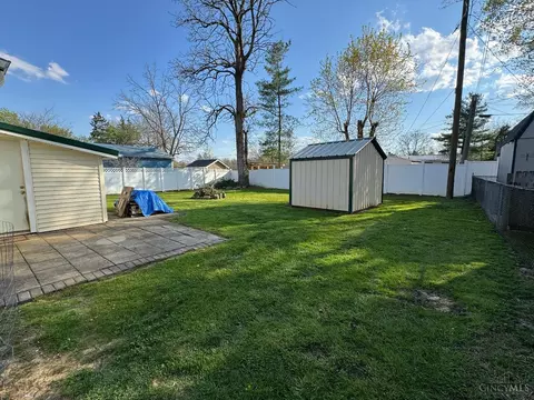Exterior - 196 Orchard Cir, Blanchester, OH 45107 photo 4 of 5