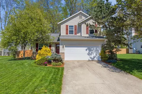 Exterior - 688 Whippoorwill Dr, Cincinnati, OH 45244 photo 2 of 14