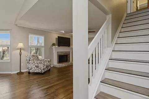 Entry Way - 688 Whippoorwill Dr, Cincinnati, OH 45244 photo 4 of 5