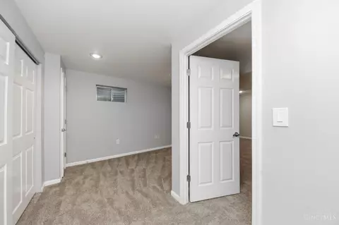 Entry Way - 688 Whippoorwill Dr, Cincinnati, OH 45244 photo 5 of 5