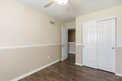 Bedroom - 688 Whippoorwill Dr, Cincinnati, OH 45244 photo 4 of 5