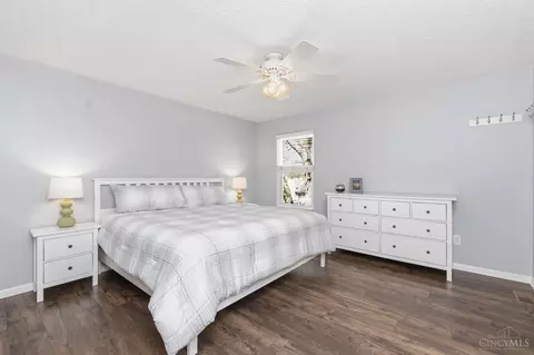 Bedroom - 688 Whippoorwill Dr, Cincinnati, OH 45244 photo 1 of 5