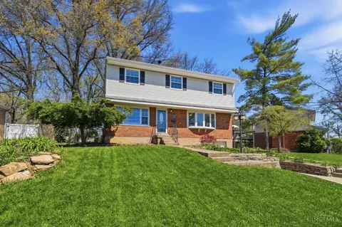 6140 Sharlene Dr, Cincinnati, OH 45248