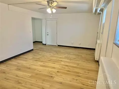 Living - 4843 Reading Rd, Cincinnati, OH 45237 photo 9 of 9