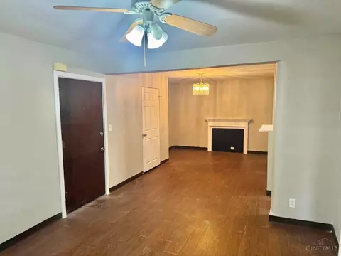 Living - 4843 Reading Rd, Cincinnati, OH 45237 photo 2 of 9
