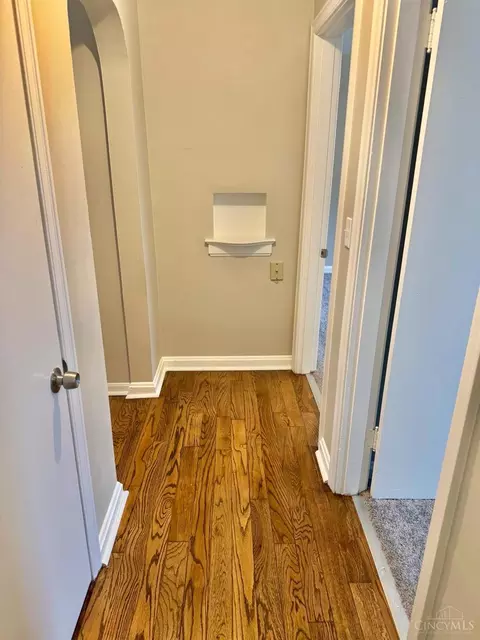 Entry Way - 4843 Reading Rd, Cincinnati, OH 45237 photo 2 of 4