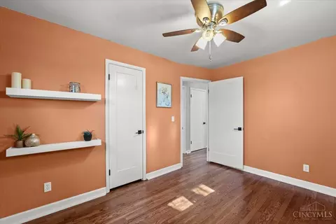 Bedroom - 3745 Nightingale Dr, Fairfax, OH 45227 photo 3 of 7